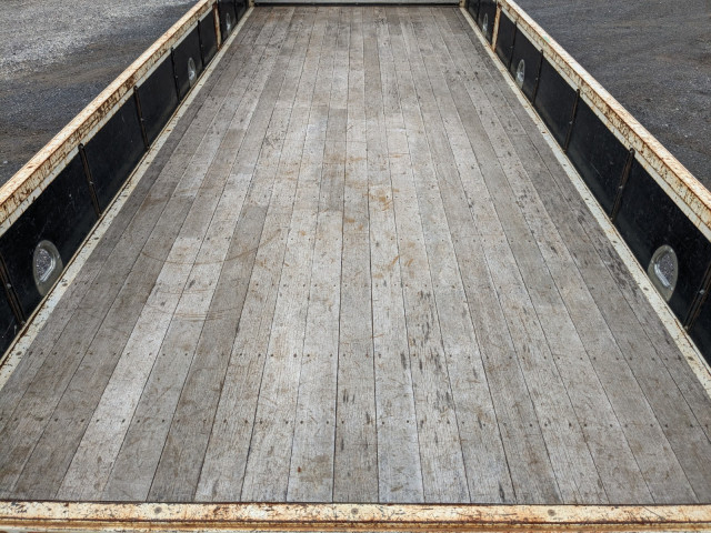 いすゞ フォワード 中型 平ボディ（クレーン付） 2PG-FRR90S1(104428) 10枚目