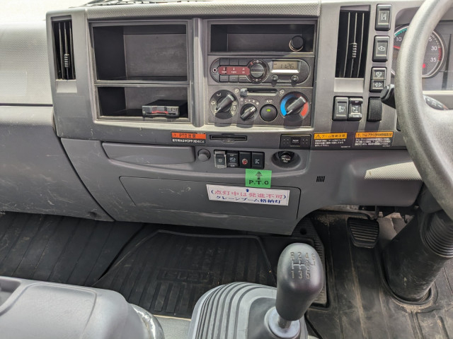 いすゞ フォワード 中型 平ボディ（クレーン付） 2PG-FRR90S1(104427) 28枚目