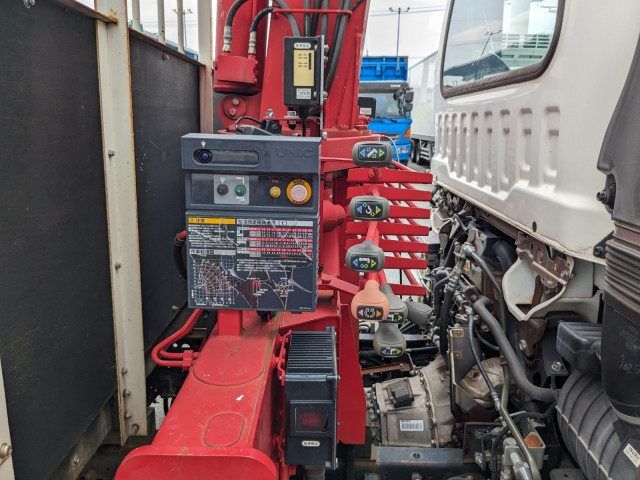 いすゞ フォワード 中型 平ボディ（クレーン付） 2PG-FRR90S1(104427) 29枚目