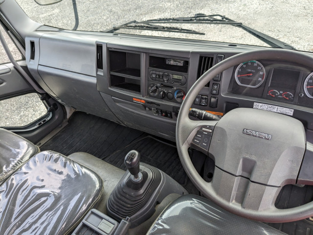 いすゞ フォワード 中型 平ボディ（クレーン付） 2PG-FRR90S1(104428) 27枚目