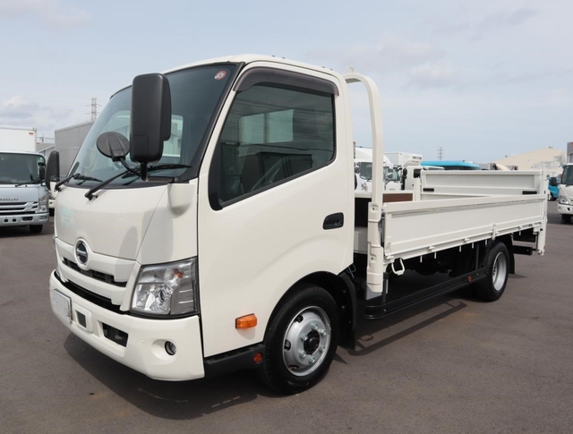 日野 デュトロ 小型 平ボディ 2DG-XZU712M(104441) 1枚目