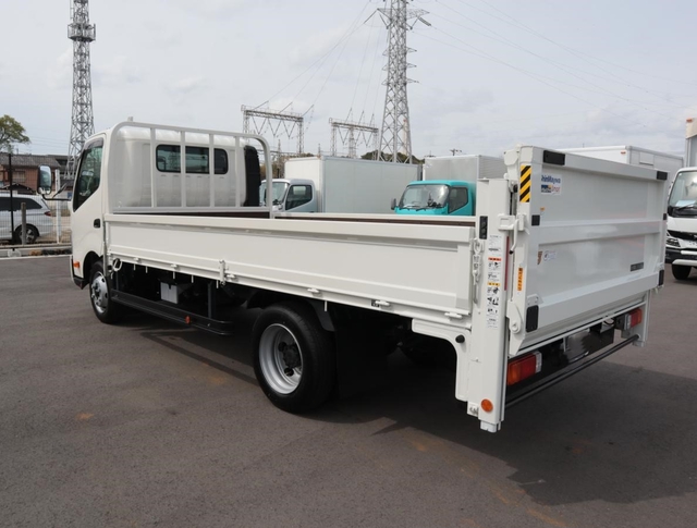日野 デュトロ 小型 平ボディ 2DG-XZU712M(104441) 5枚目
