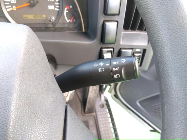 いすゞ エルフ 小型 平ボディ TRG-NPR85AR(104442) 18枚目