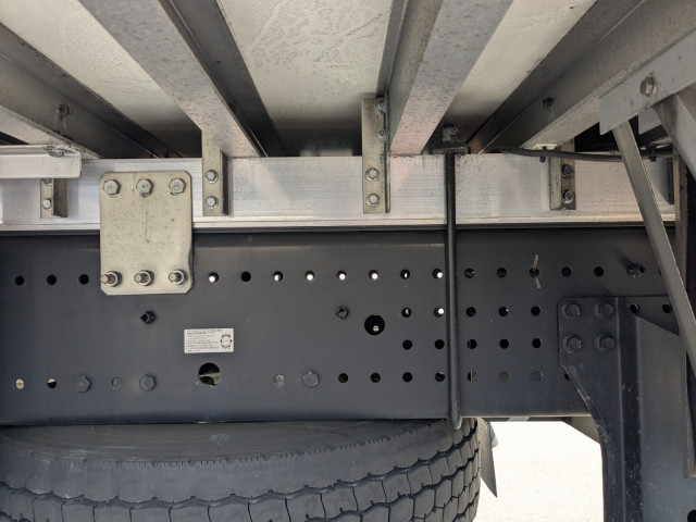 日野 プロフィア 大型 冷蔵冷凍バン 2DG-FR1AHC(104503) 10枚目