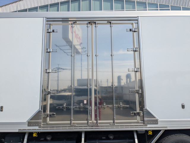 日野 プロフィア 大型 冷蔵冷凍バン 2DG-FR1AHC(104503) 14枚目