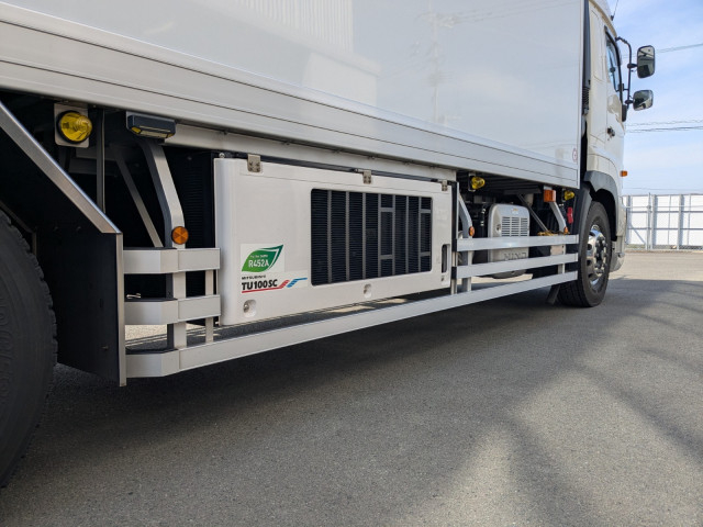 日野 プロフィア 大型 冷蔵冷凍バン 2DG-FR1AHC(104503) 18枚目