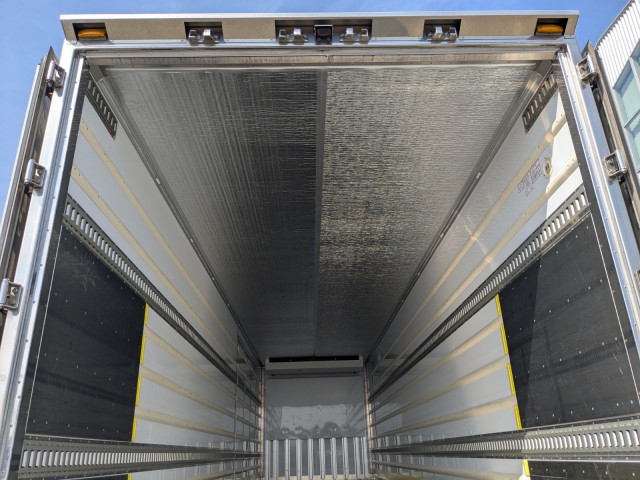 日野 プロフィア 大型 冷蔵冷凍バン 2DG-FR1AHC(104503) 21枚目