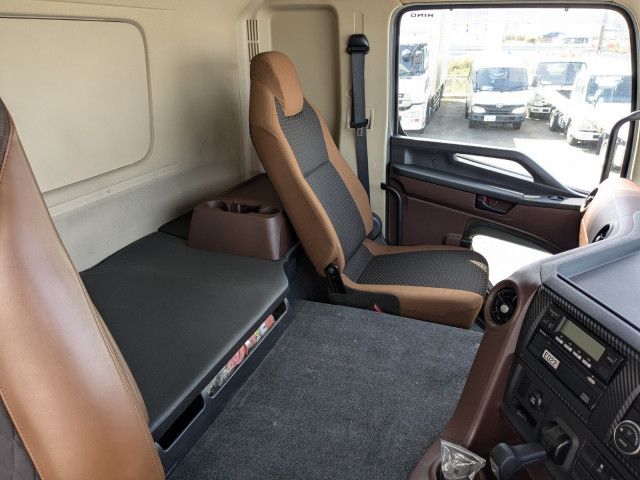 日野 プロフィア 大型 冷蔵冷凍バン 2DG-FR1AHC(104503) 28枚目