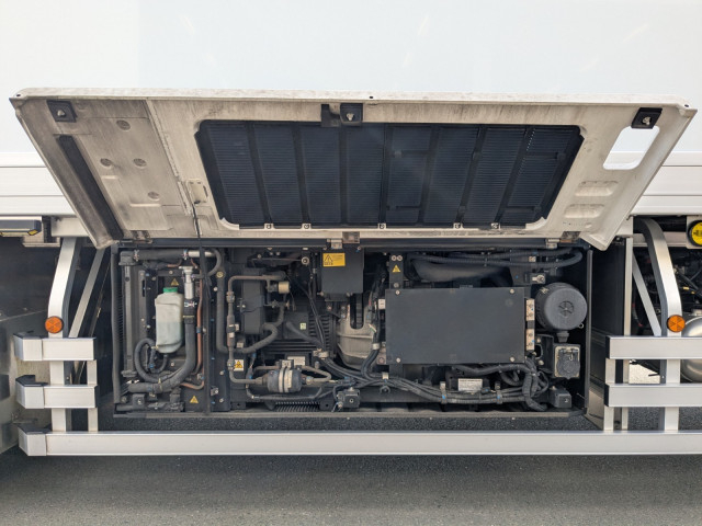 日野 プロフィア 大型 冷蔵冷凍バン 2DG-FR1AHC(104503) 35枚目