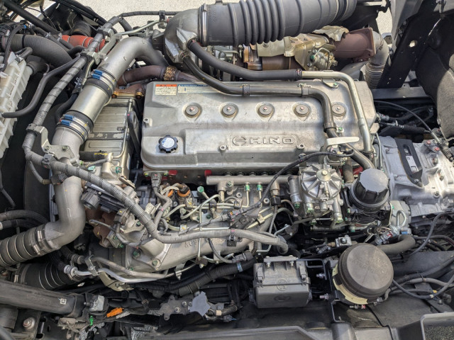 日野 プロフィア 大型 冷蔵冷凍バン 2DG-FR1AHC(104503) 42枚目