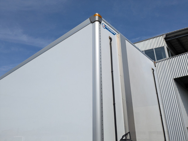 日野 プロフィア 大型 冷蔵冷凍バン 2DG-FR1AHC(104503) 46枚目