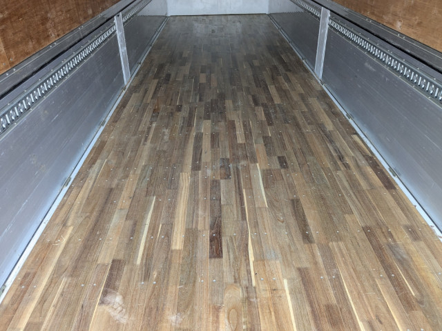 日野 プロフィア 大型 ウィング 2DG-FW1AHC(104504) 20枚目