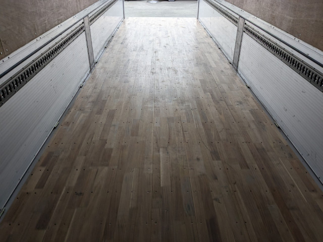 日野 プロフィア 大型 ウィング 2DG-FW1AHC(104504) 24枚目