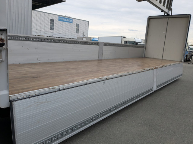 日野 プロフィア 大型 ウィング 2DG-FW1AHC(104504) 33枚目