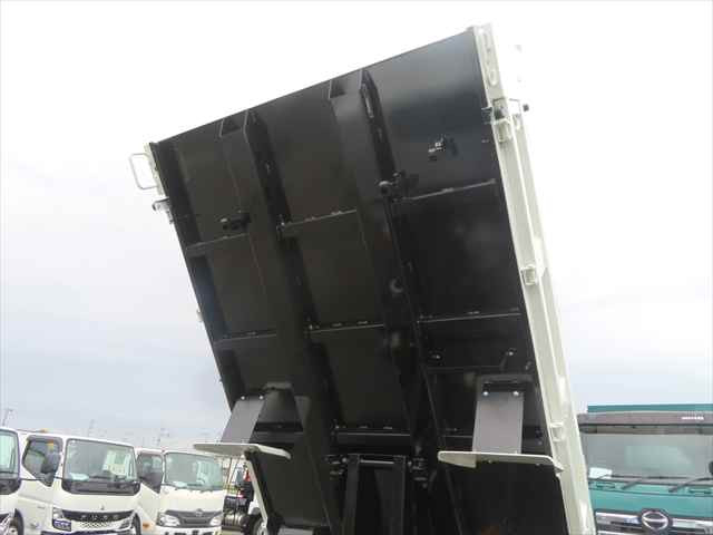 三菱ふそう キャンター 小型 土砂ダンプ 2RG-FBA60(104543) 22枚目