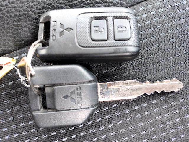 三菱ふそう ファイター 増トン 平ボディ（クレーン付） 2KG-FK62FZ(104545) 7枚目