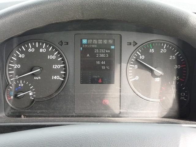 三菱ふそう ファイター 増トン 平ボディ（クレーン付） 2KG-FK62FZ(104545) 13枚目