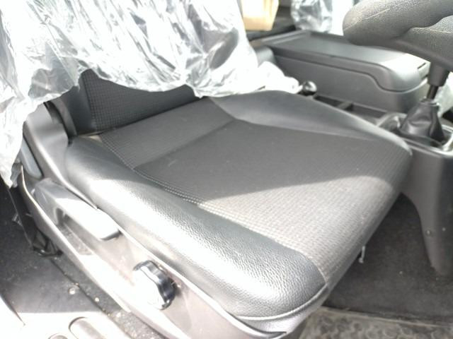 三菱ふそう ファイター 増トン 平ボディ（クレーン付） 2KG-FK62FZ(104545) 19枚目