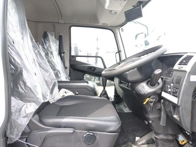 三菱ふそう ファイター 増トン 平ボディ（クレーン付） 2KG-FK62FZ(104545) 20枚目