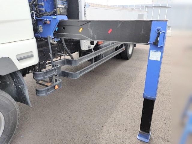 三菱ふそう ファイター 増トン 平ボディ（クレーン付） 2KG-FK62FZ(104545) 30枚目