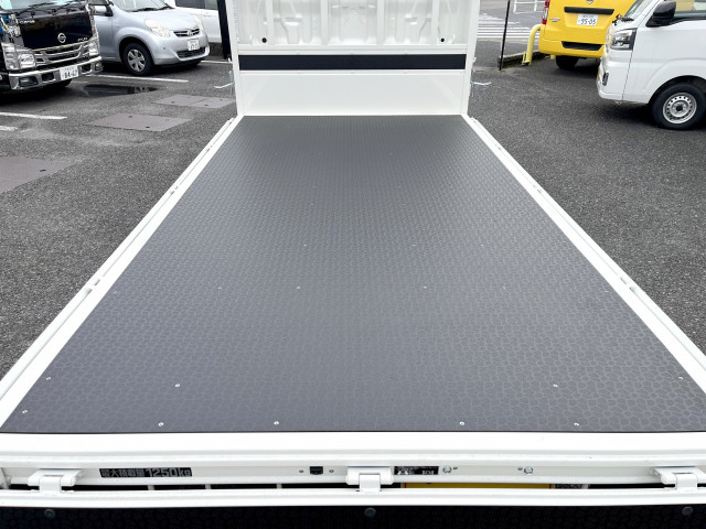 トヨタ ダイナ 小型 平ボディ 3BF-TRY230(104560) 9枚目