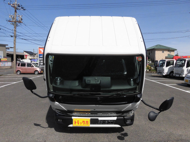 三菱ふそう キャンター 小型 冷蔵冷凍バン 2RG-FBAV0(104564) 8枚目