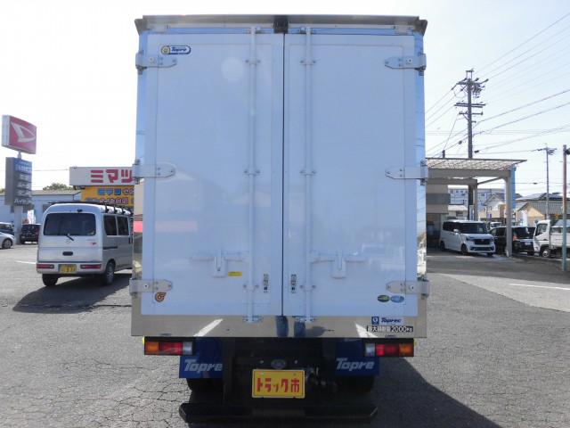 三菱ふそう キャンター 小型 冷蔵冷凍バン 2RG-FBAV0(104564) 11枚目