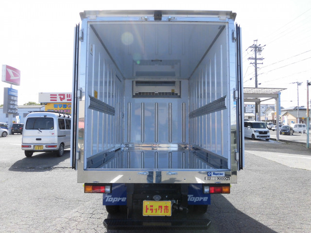 三菱ふそう キャンター 小型 冷蔵冷凍バン 2RG-FBAV0(104564) 13枚目