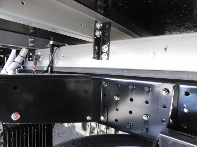 三菱ふそう キャンター 小型 冷蔵冷凍バン 2RG-FBAV0(104564) 25枚目