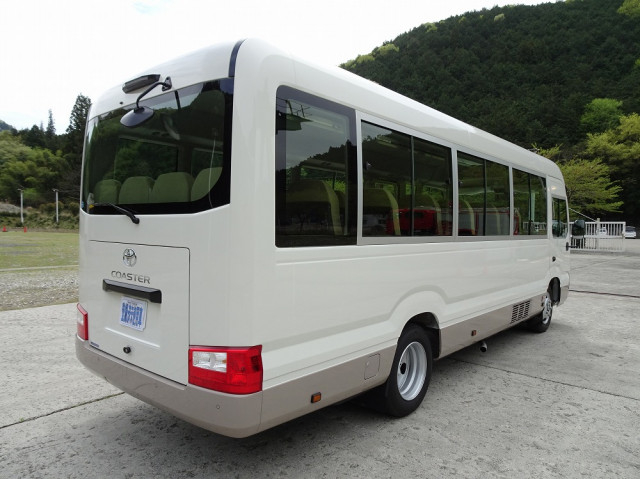トヨタ コースター 小型 バス 2KG-GDB70(104568) 2枚目