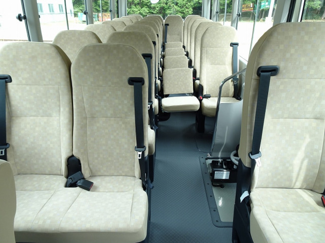 トヨタ コースター 小型 バス 2KG-GDB70(104568) 13枚目