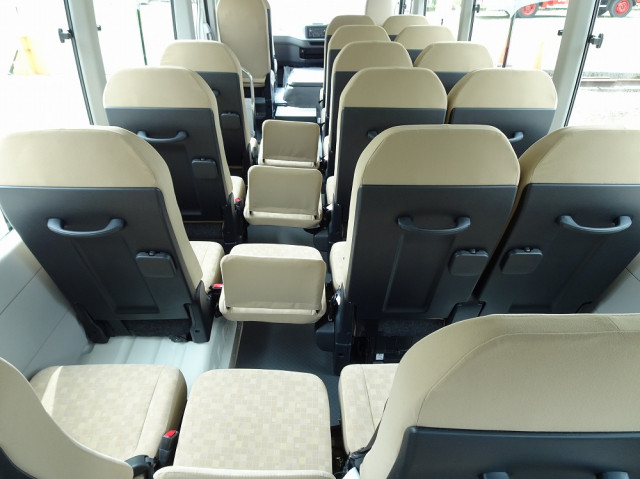 トヨタ コースター 小型 バス 2KG-GDB70(104568) 15枚目