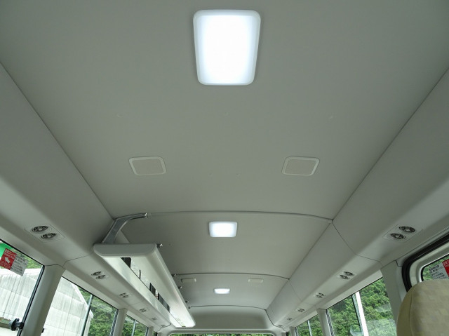 トヨタ コースター 小型 バス 2KG-GDB70(104568) 16枚目