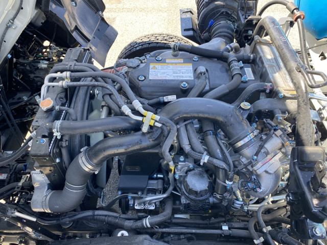 いすゞ フォワード 中型 ミキサー車 2PG-FRR90S4(104569) 13枚目