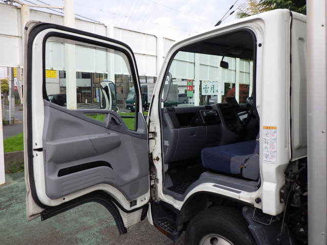 三菱ふそう キャンター 小型 バン PA-FE73DCX(104575) 25枚目