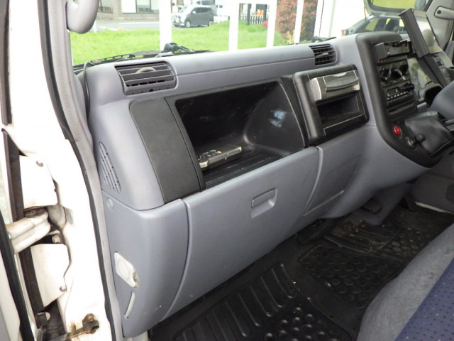 三菱ふそう キャンター 小型 バン PA-FE73DCX(104575) 27枚目