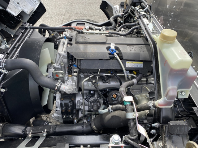 三菱ふそう キャンター 小型 バン 2PG-FEB80(104579) 11枚目