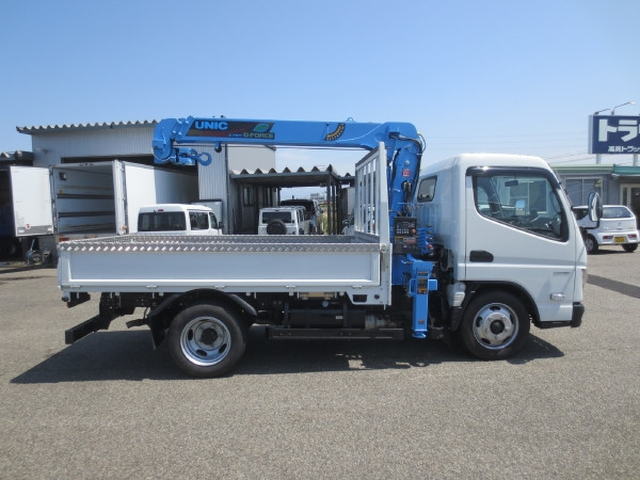 三菱ふそう キャンター 小型 平ボディ（クレーン付） 2RG-FEAV0(104581) 8枚目