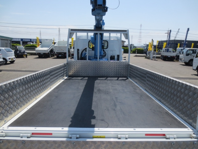 三菱ふそう キャンター 小型 平ボディ（クレーン付） 2RG-FEAV0(104581) 10枚目