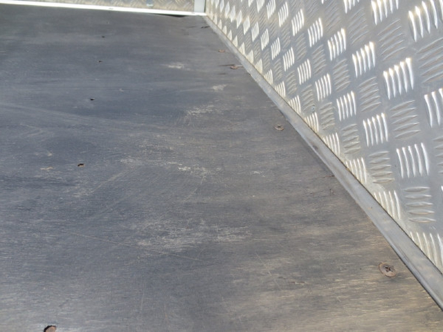 三菱ふそう キャンター 小型 平ボディ（クレーン付） 2RG-FEAV0(104581) 18枚目