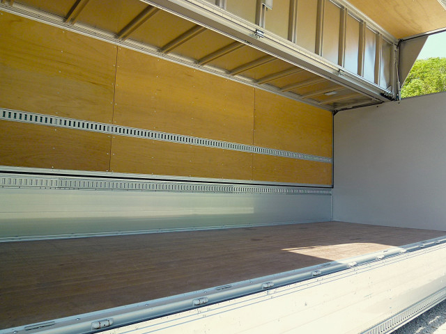 いすゞ フォワード 中型 ウィング 2RG-FRR90T2(104583) 20枚目