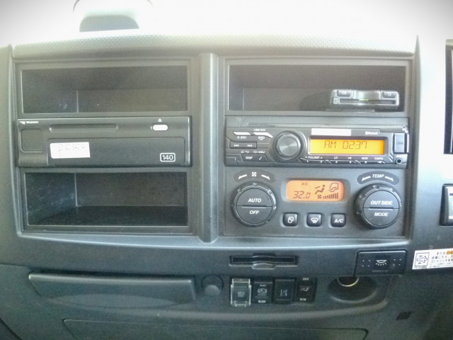 いすゞ フォワード 中型 ウィング 2RG-FRR90T2(104583) 35枚目