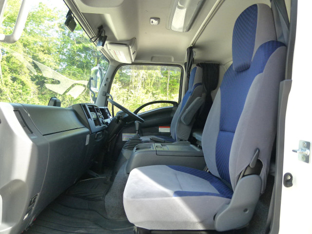 いすゞ フォワード 中型 ウィング 2RG-FRR90T2(104583) 39枚目