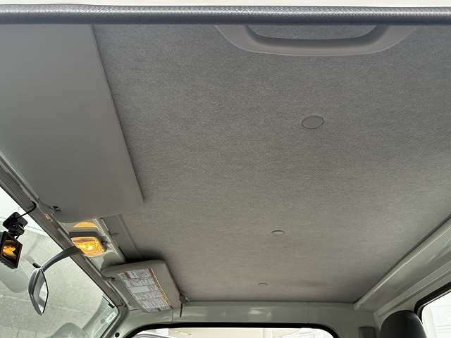 いすゞ エルフ 小型 平ボディ 2RG-NKR88A(104585) 49枚目