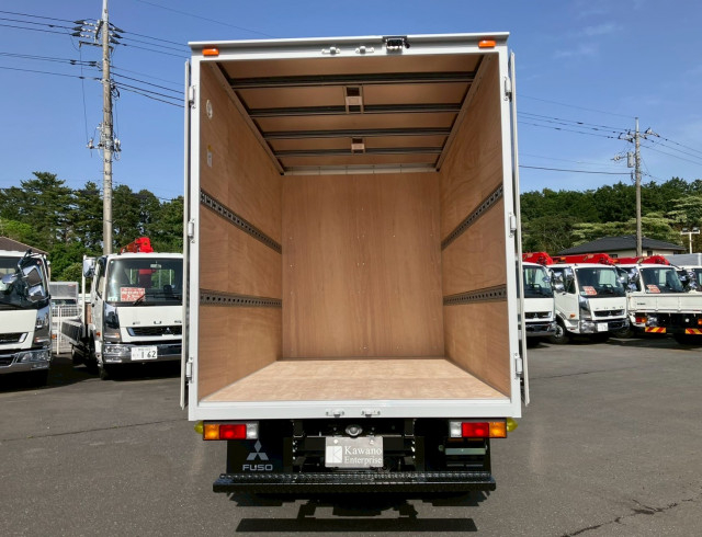 三菱ふそう キャンター 小型 バン 2RG-FBA20(106101) 9枚目