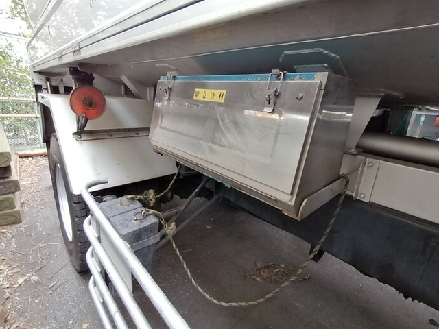 いすゞ ギガ 大型 タンクローリー KL-CYG23P4(5561) 45枚目
