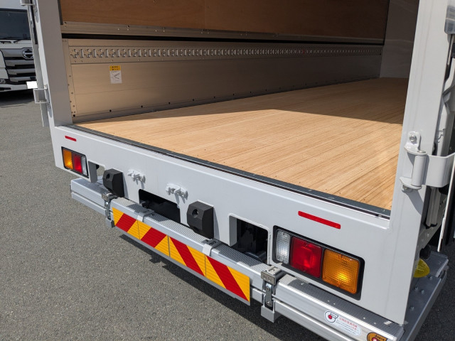 日野 レンジャー 中型 ウィング 2KG-FK65F(104632) 17枚目