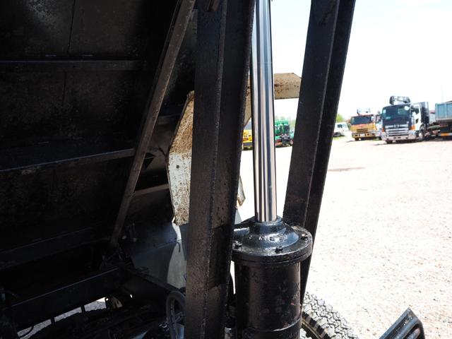 いすゞ フォワード 中型 土砂ダンプ *********(104642) 18枚目