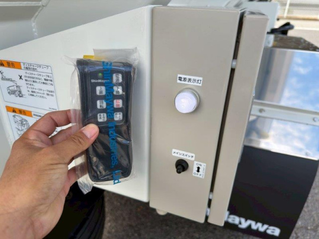 日野 レンジャー 増トン 粉粒体運搬車 2KG-FE2ACA(104648) 12枚目