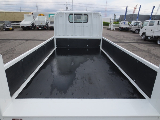 三菱ふそう キャンター 小型 平ボディ 2RG-FBA20(104672) 10枚目